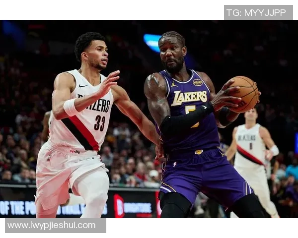 湖人对阵开拓者精彩比赛回放8月21日全场精彩瞬间回顾与分析